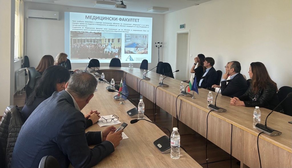 Ръководството на БСК посети Бургаския държавен университет